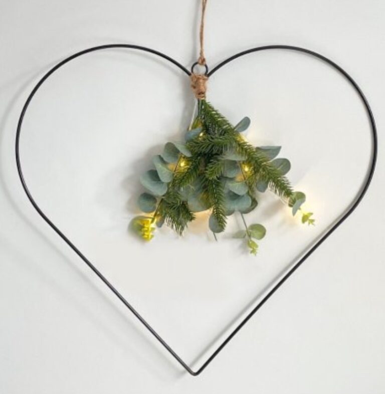 Black Hanging LED Foliage heart wreath
