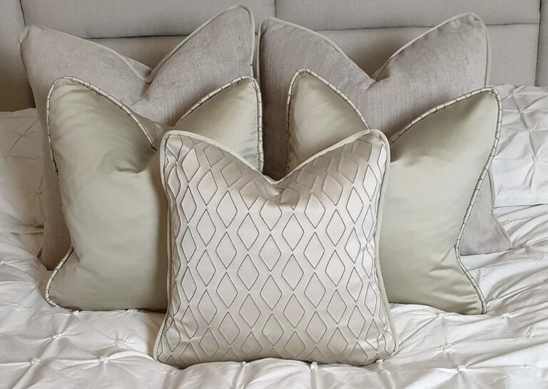 Luxury Diamond Cushion Set