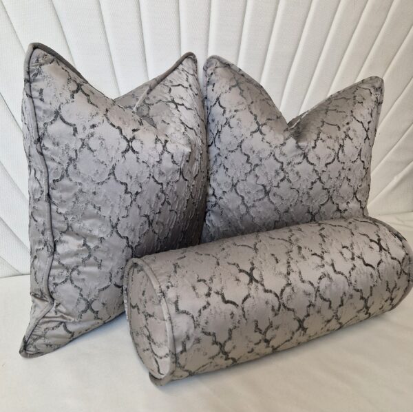 J'adore Dark Grey Cushion Set