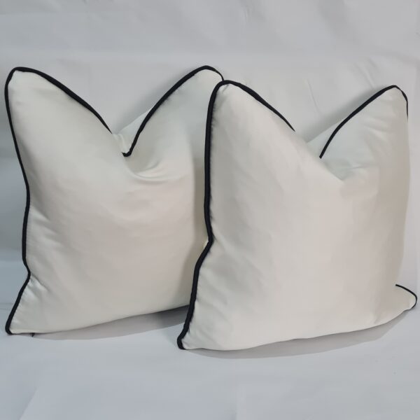 Chic Pearl cushion with contrast Black piping