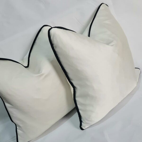 Chic Pearl cushion with contrast Black piping