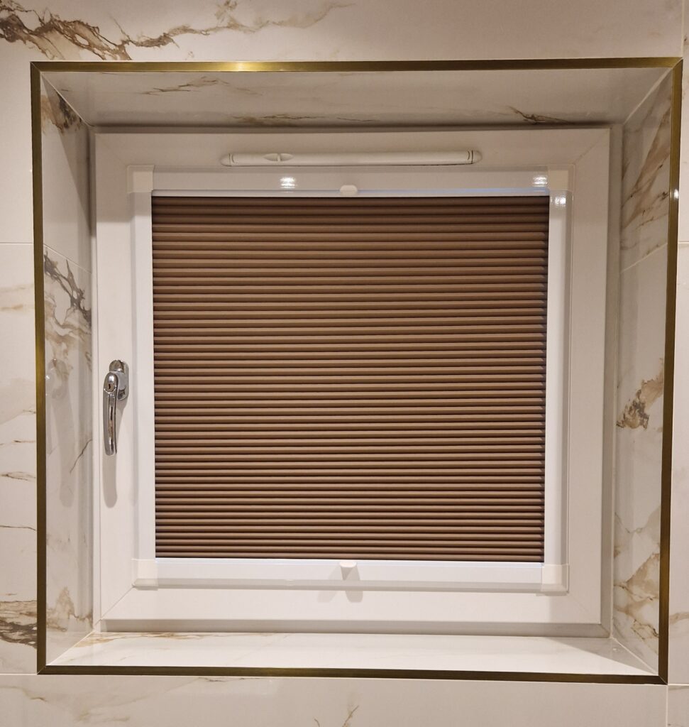 Perfect Fit blind