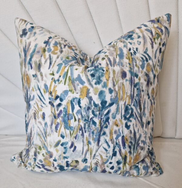 Summer Breeze Cushion