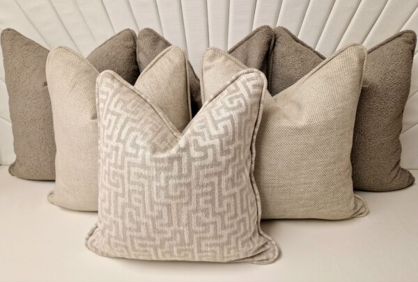 Labyrinth Cushion Set