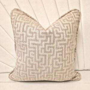 Labyrinth Sand Cushion