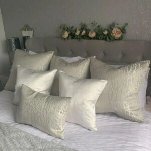 Elizabeth Quartz Cushion Set