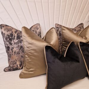 Golden Noir Cushion Set