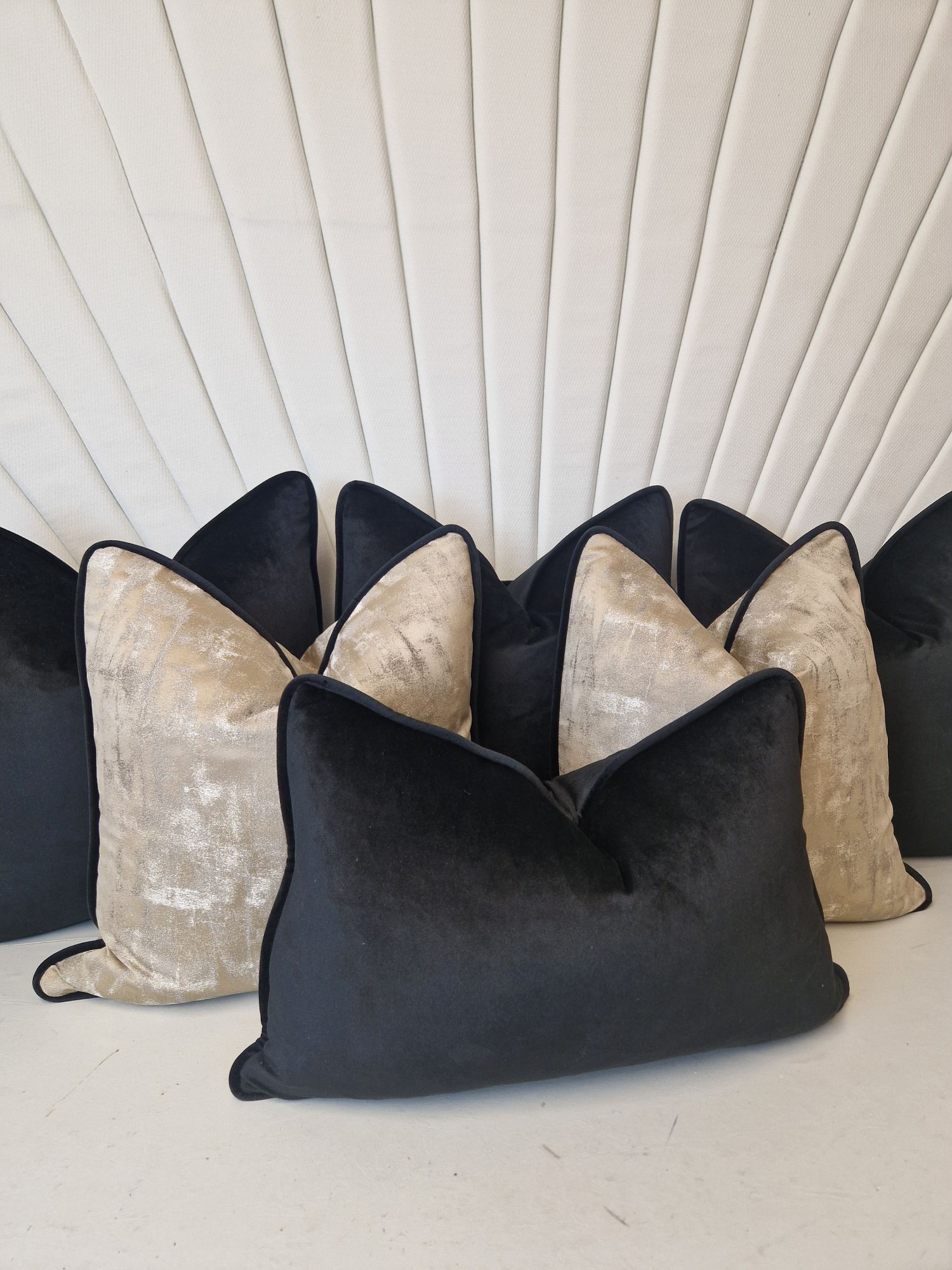 Smokey Golden Noir Cushion Set