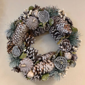 Pinecone and Berry Round Festive Wreath