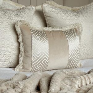 Opulence Split Trim Lumbar